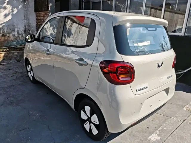 Wuling Hongguang Mini EV — Фото автомобиля 4