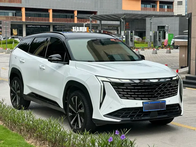 Geely Boyue L — Фото автомобиля 3