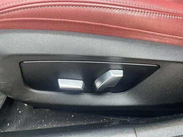 BMW 5 Series — Фото автомобиля 10