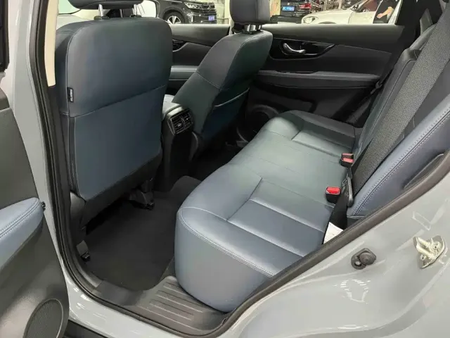 Nissan X-Trail — Фото автомобиля 19
