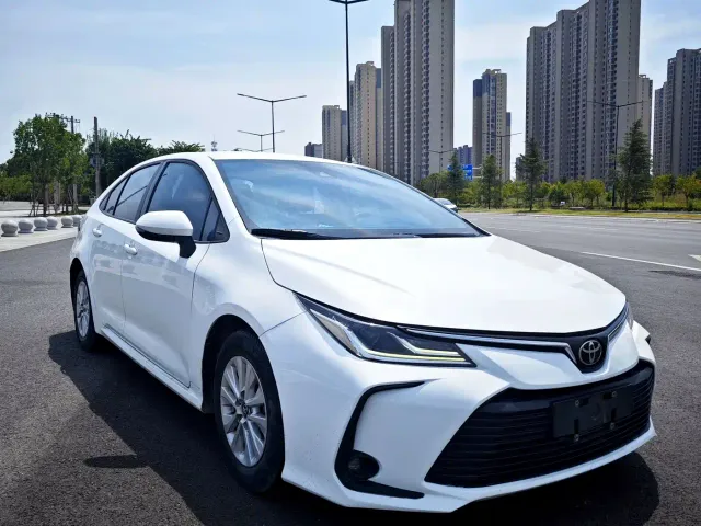 Toyota Corolla — Фото автомобиля 2