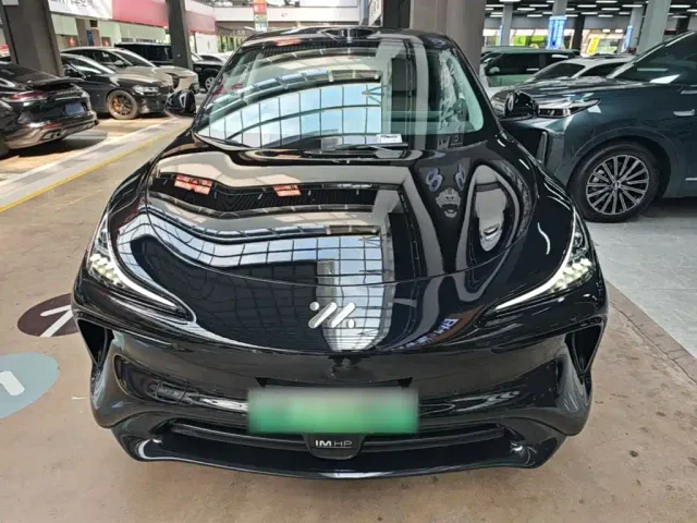 IM Motors LS6 — Фото автомобиля 2