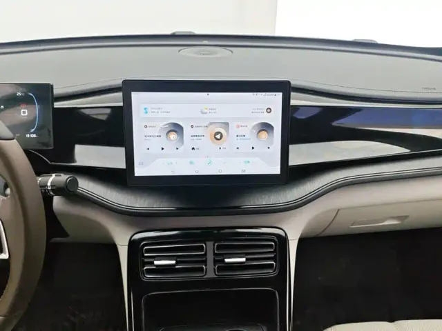 BYD Qin PLUS — Фото автомобиля 13