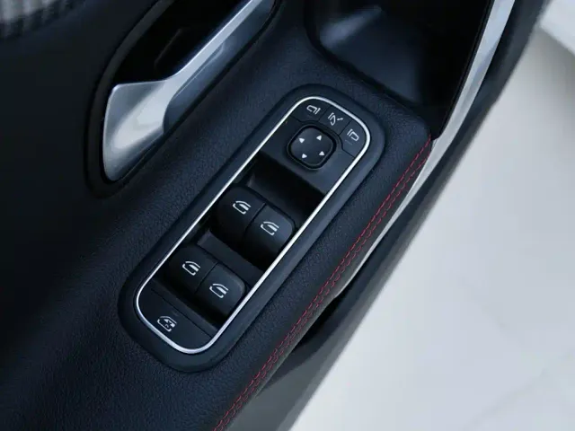Mercedes-Benz A-Class — Фото автомобиля 15