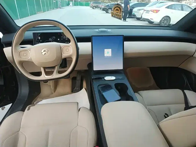 Nio ET5 Touring — Фото автомобиля 9