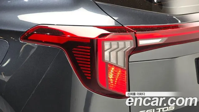 Kia Seltos — Фото автомобиля 8