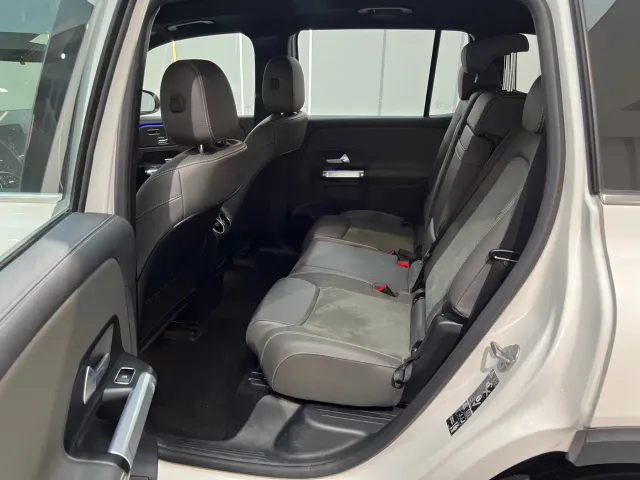 Mercedes-Benz EQB — Фото автомобиля 13