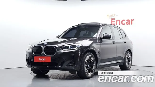 Фотография автомобиля — BMW iX3 G08 (2020–2024)