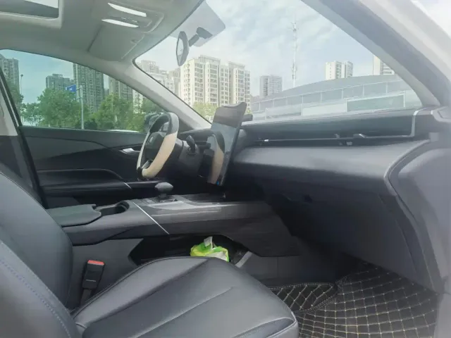 Changan Eado — Фото автомобиля 9