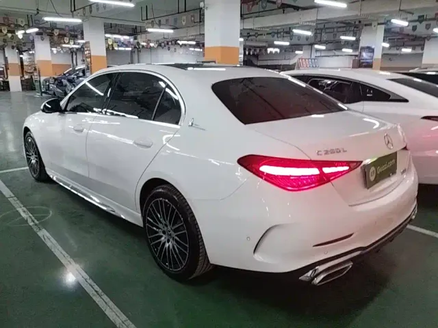 Mercedes-Benz C-Class — Фото автомобиля 4