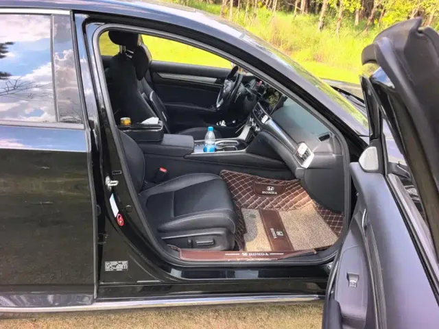Honda Accord — Фото автомобиля 8