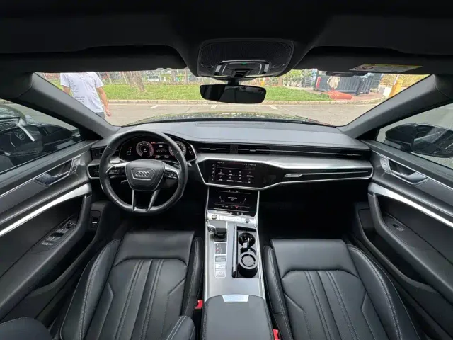 Audi A6L — Фото автомобиля 22