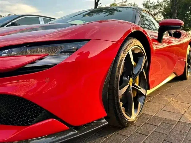 Ferrari SF90 — Фото автомобиля 7