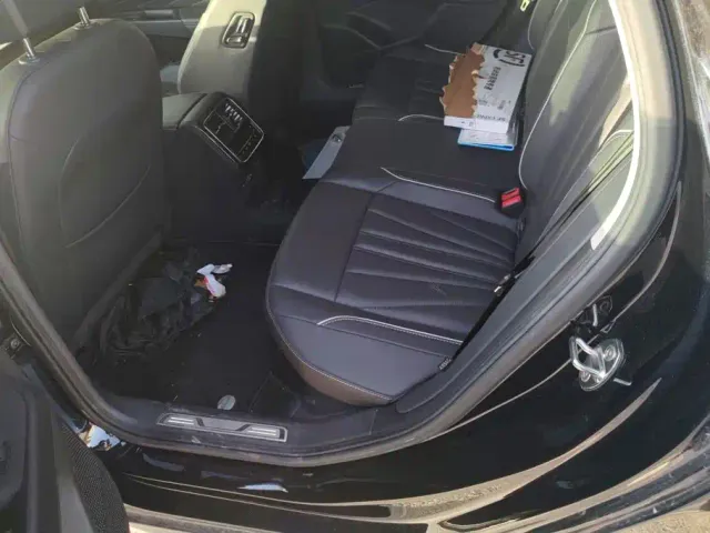 Volkswagen Passat — Фото автомобиля 11