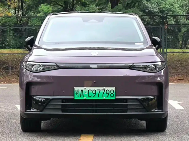 Leapmotor C10 — Фото автомобиля 2