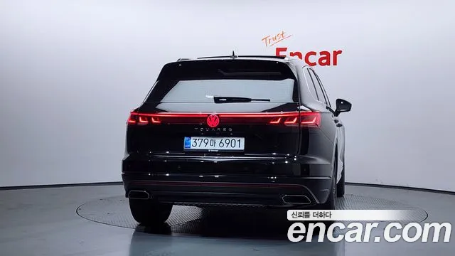 Volkswagen Touareg Touareg 3 поколение 3.0 TDI Prestige — Фото автомобиля 4