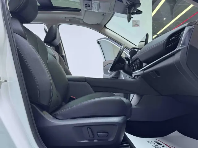 Nissan X-Trail — Фото автомобиля 14