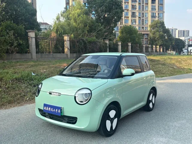 Фотография автомобиля — Changan Lumin