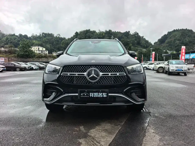 Mercedes-Benz GLE-Class — Фото автомобиля 2