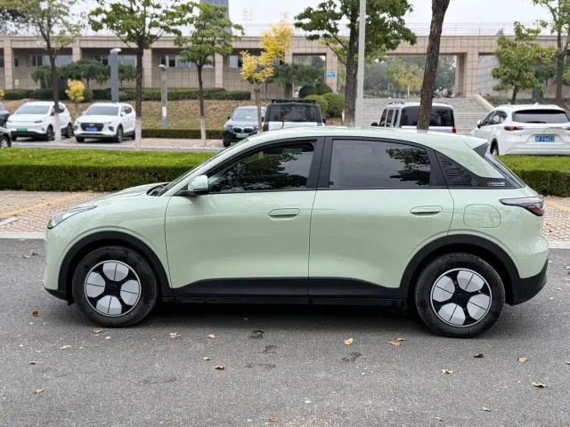 Geely Starry Wish — Фото автомобиля 3