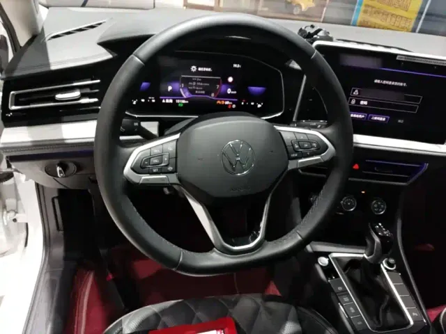 Volkswagen Sagitar — Фото автомобиля 10