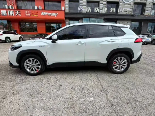 Toyota Frontlander — Фото автомобиля 8