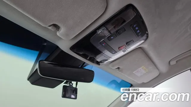 Hyundai Staria Staria 4WD Lounge 9 мест — Фото автомобиля 8