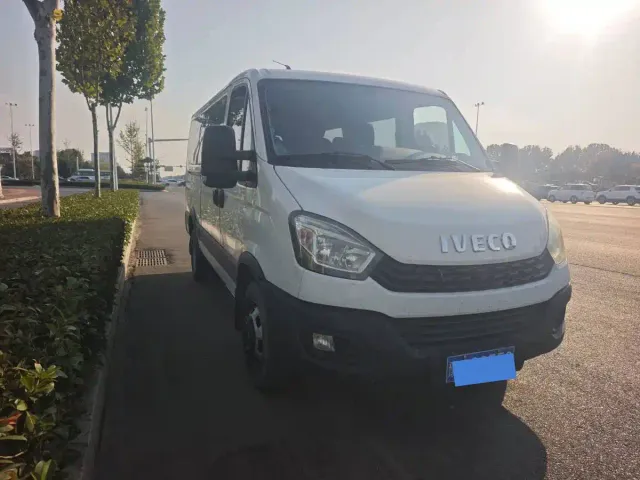 Iveco Daily — Фото автомобиля 2