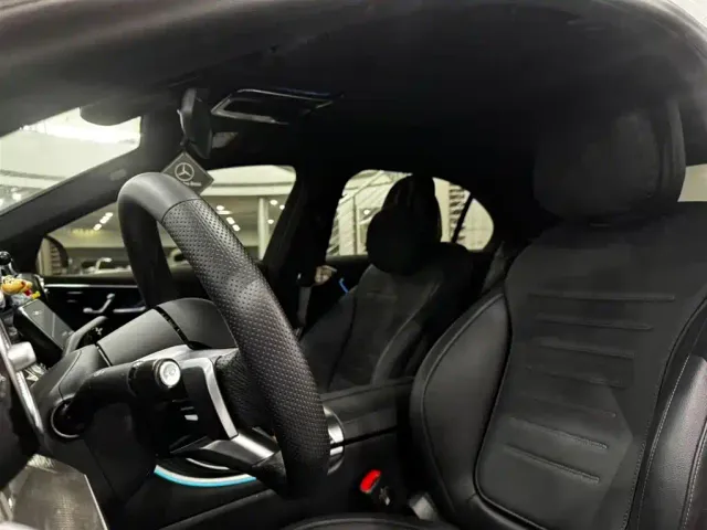 Mercedes-Benz C-Class — Фото автомобиля 11