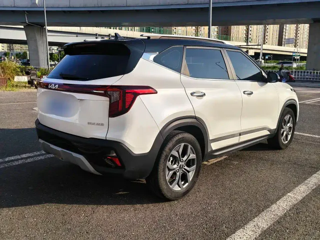 Kia Seltos — Фото автомобиля 15