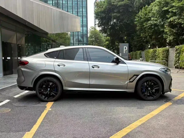 BMW X6 M — Фото автомобиля 4