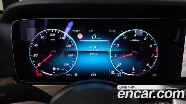 Mercedes-Benz E-Class W213 — Фото автомобиля 11