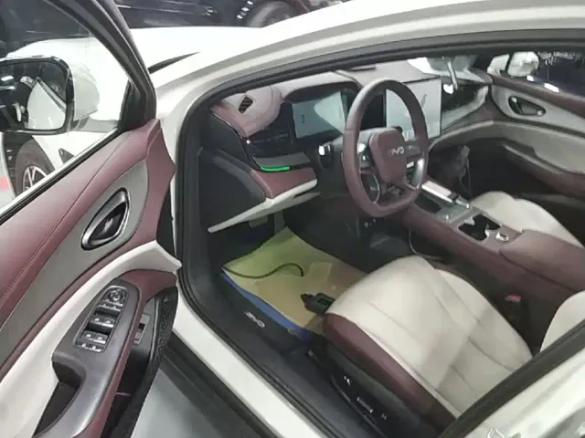 BYD Seal 07 DM-i — Фото автомобиля 15
