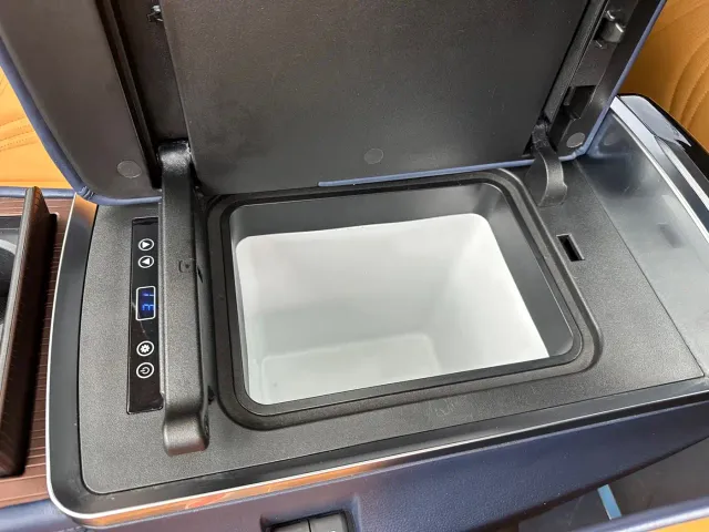 Toyota Sienna — Фото автомобиля 15