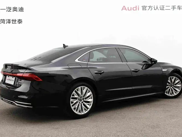 Audi A7L — Фото автомобиля 3