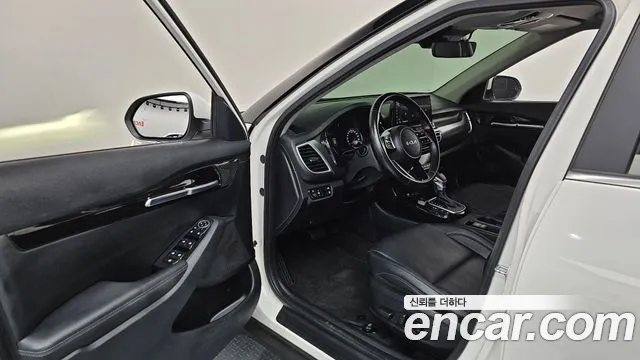 Kia Seltos — Фото автомобиля 10