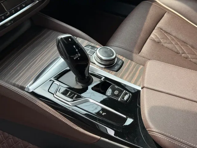 BMW 5 Series — Фото автомобиля 15