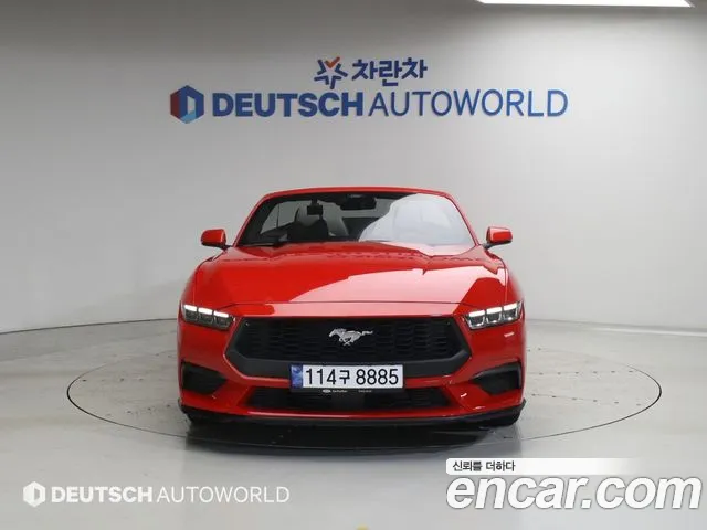Ford Mustang Mustang 7 поколение 2.3 EcoBoost Premium Кабриолет — Фото автомобиля 3