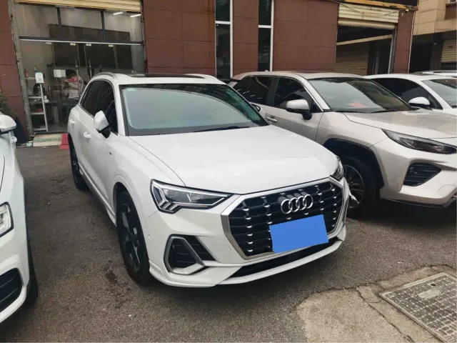 Audi Q3 — Фото автомобиля 3