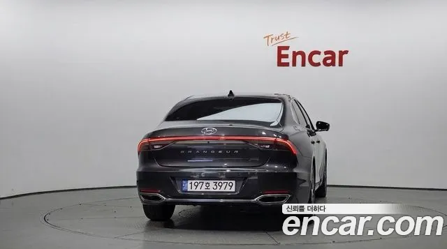 Hyundai Grandeur New — Фото автомобиля 4