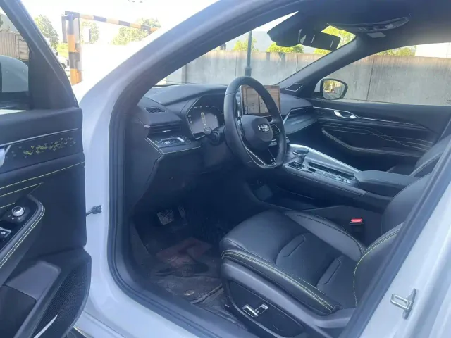 Geely Xingrui — Фото автомобиля 3