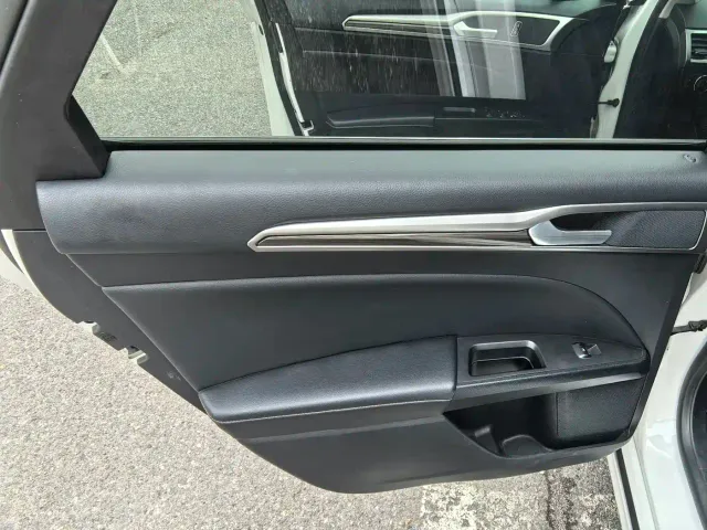Ford Mondeo — Фото автомобиля 14