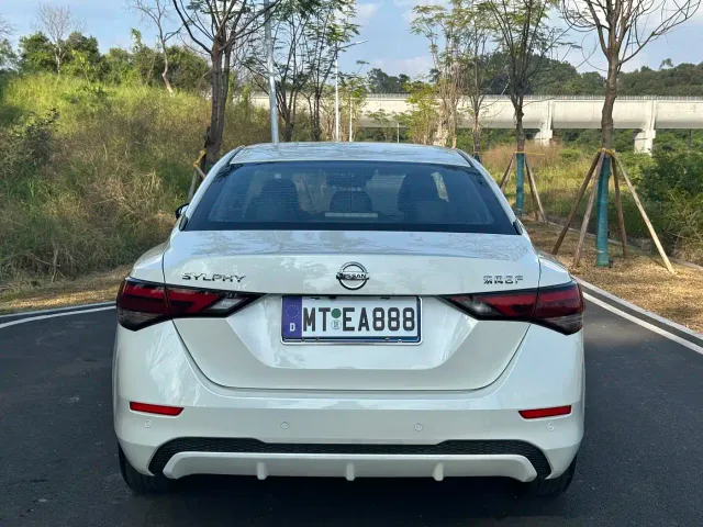 Nissan Sylphy — Фото автомобиля 8
