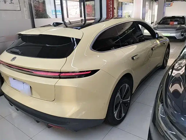 Nio ET5 Touring — Фото автомобиля 6