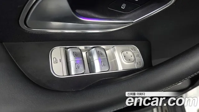 Mercedes-Benz GLE-Class — Фото автомобиля 30