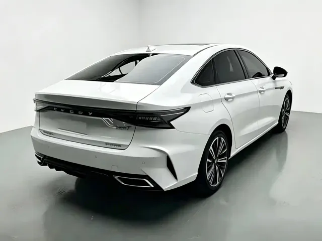 Chery Arrizo 8 — Фото автомобиля 4