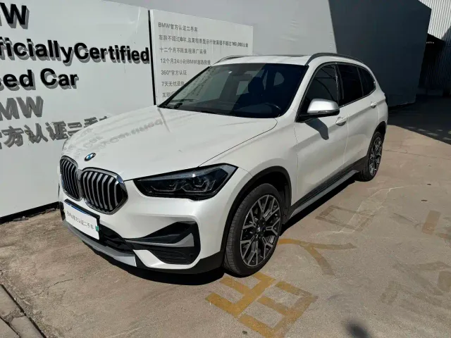 Фотография автомобиля — BMW X1