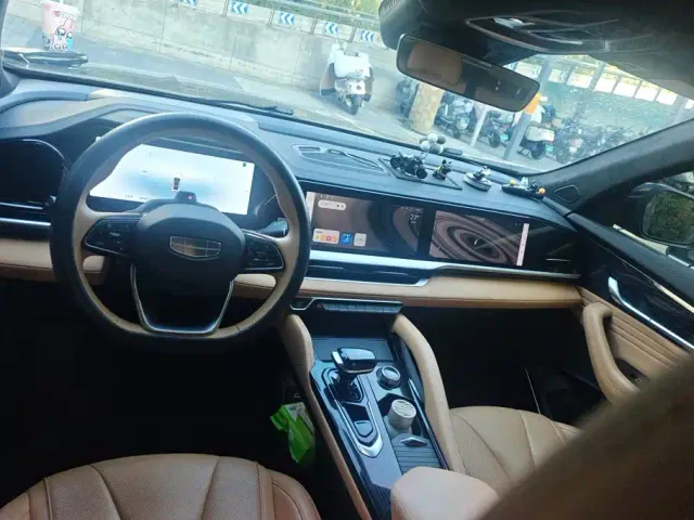 Geely Xingyue L — Фото автомобиля 12