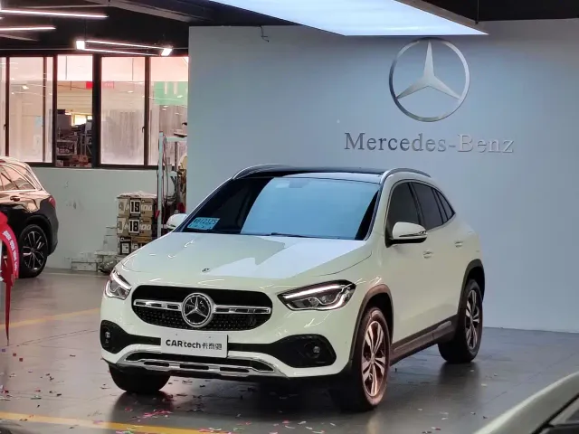 Фотография автомобиля — Mercedes-Benz GLA-Class