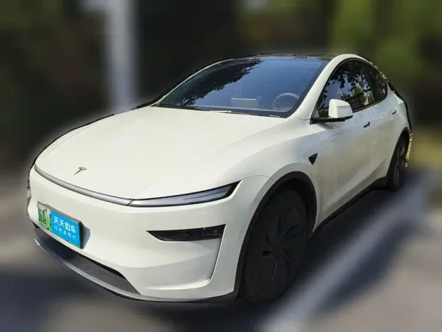 Фотография автомобиля — Tesla Model Y